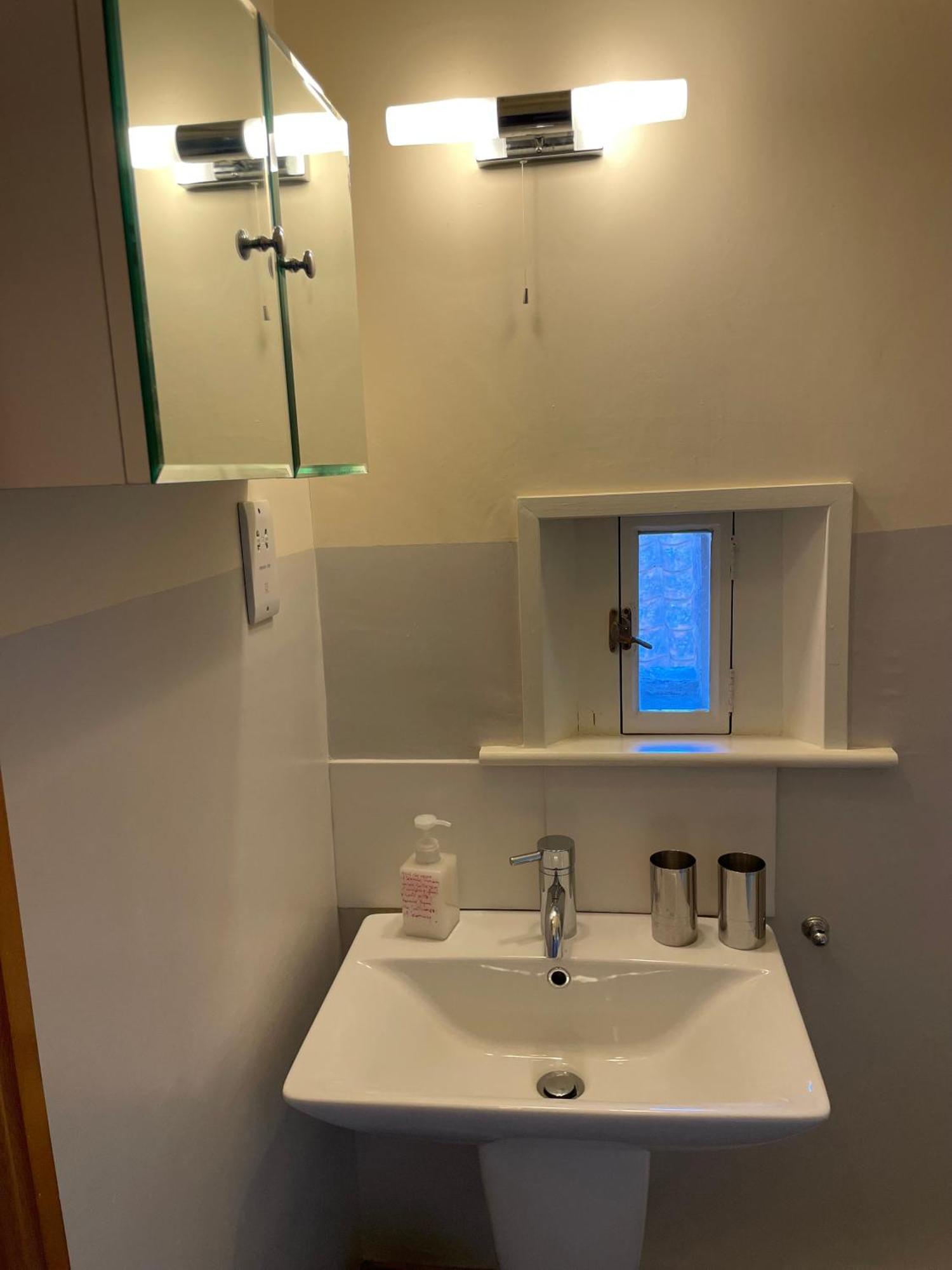 C Farmhouse Accommodation Alne Esterno foto