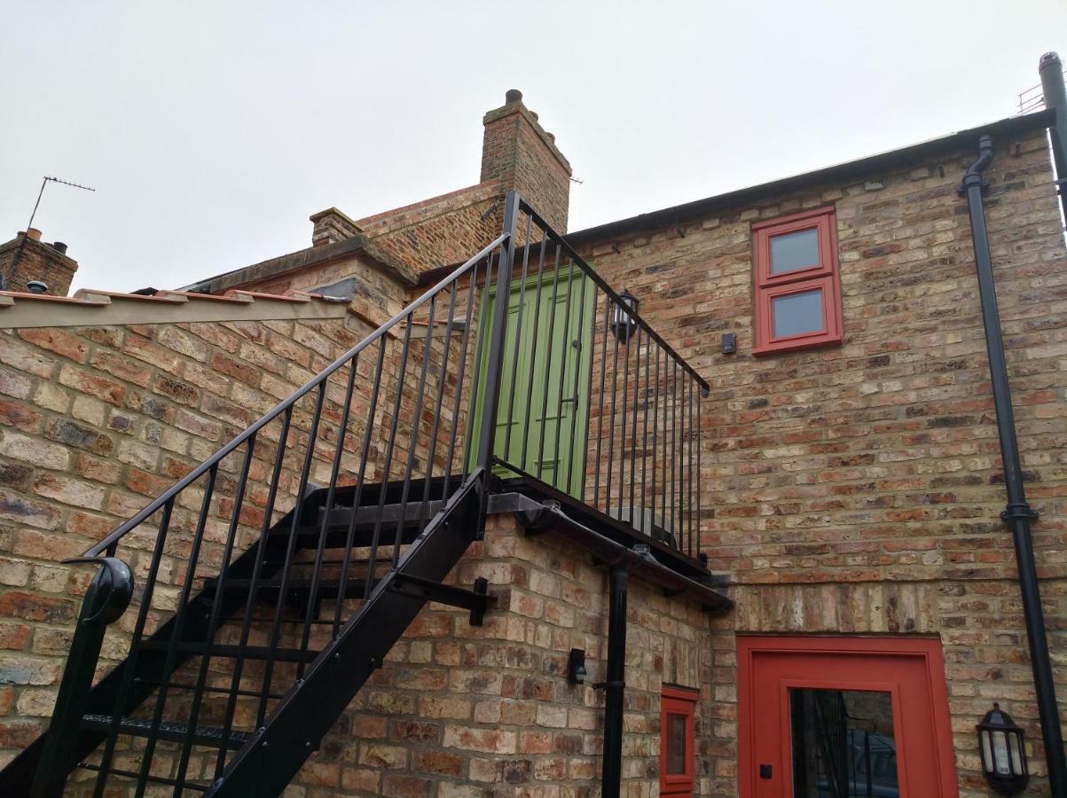 C Farmhouse Accommodation Alne Esterno foto