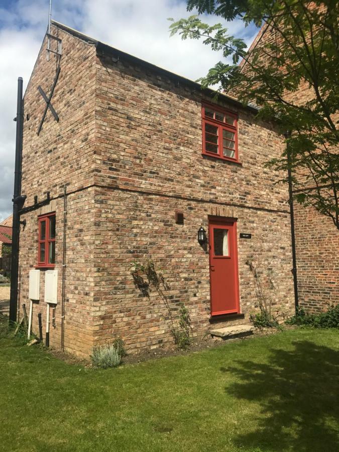 C Farmhouse Accommodation Alne Esterno foto