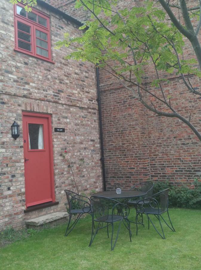 C Farmhouse Accommodation Alne Esterno foto